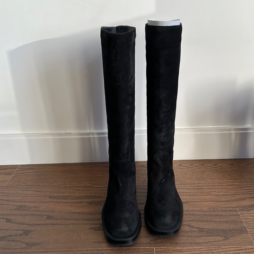 NEW Stuart Weitzman knee-high tall suede boots